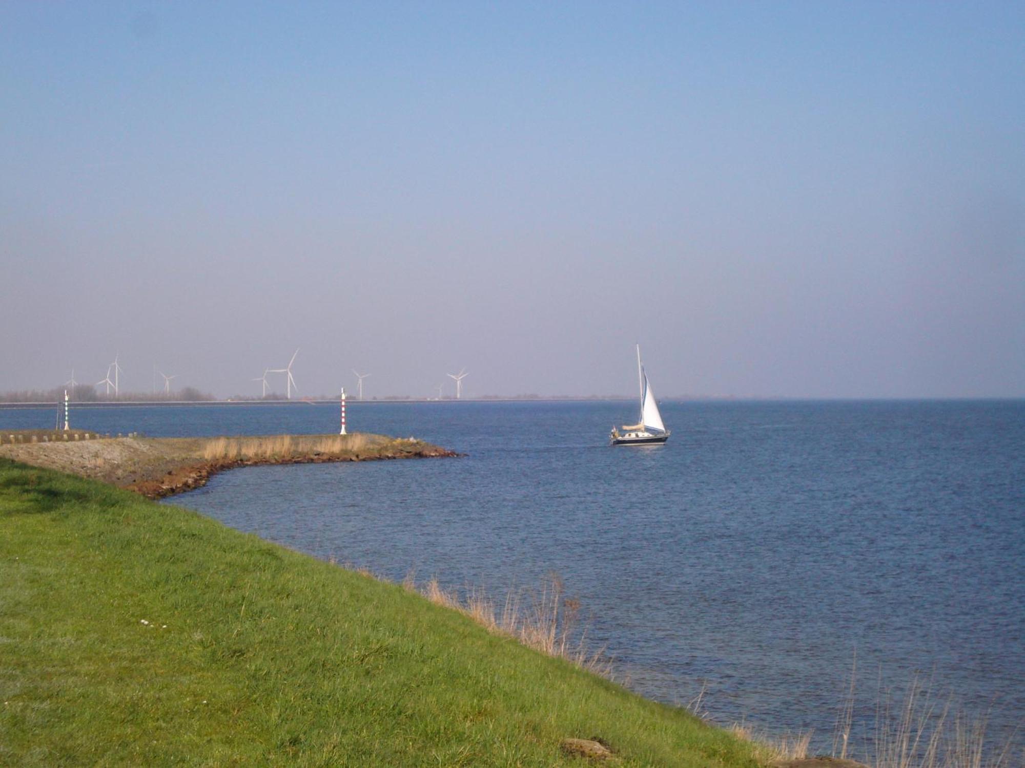 Bed En Breakfast Medemblik Esterno foto